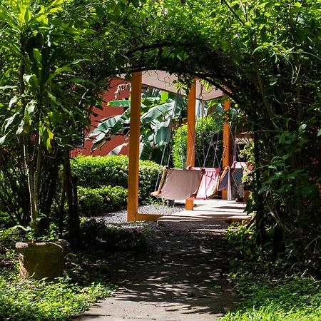 Jungle Lodge At Wild Sun Rescue Center Cabuya  Buitenkant foto