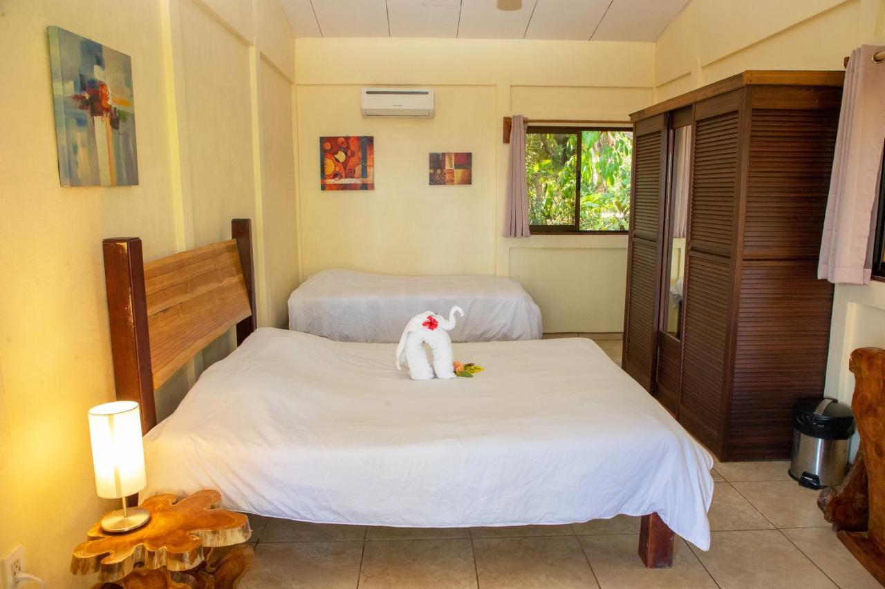 Jungle Lodge At Wild Sun Rescue Center Cabuya  Buitenkant foto