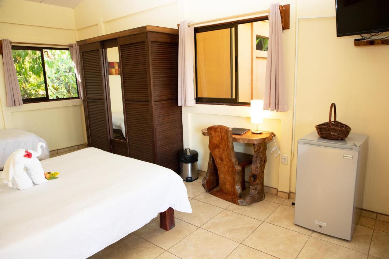 Jungle Lodge At Wild Sun Rescue Center Cabuya  Buitenkant foto